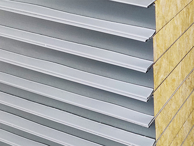 彩鋼巖棉夾芯板工藝如何？